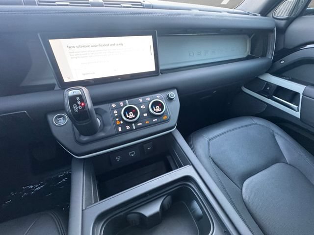 Used 2024 Land Rover Defender 110 S AWD/4WD image 3