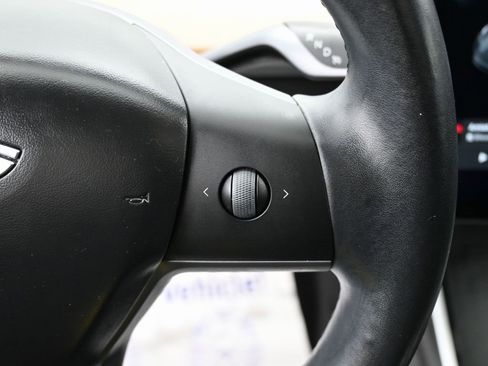 Used 2018 Tesla Model 3 Long Range image 16