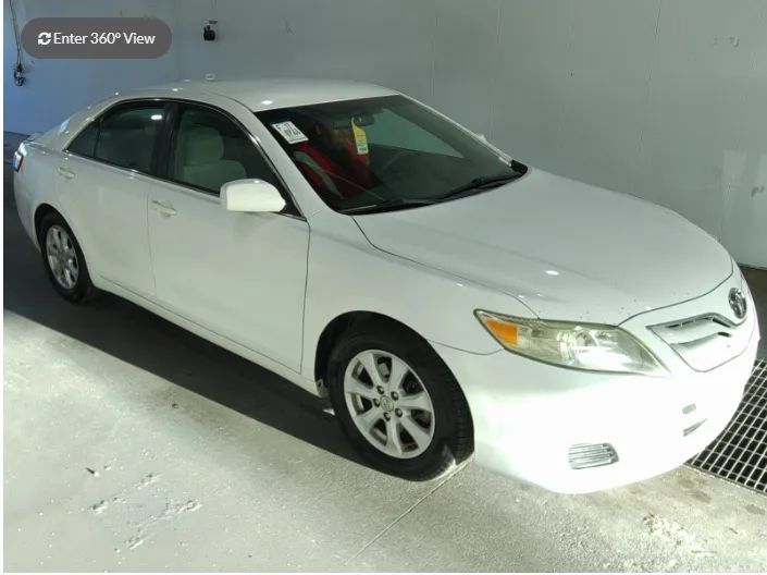 Used 2011 Toyota Camry LE w/ LE Extra-Value Pkg FWD image 1