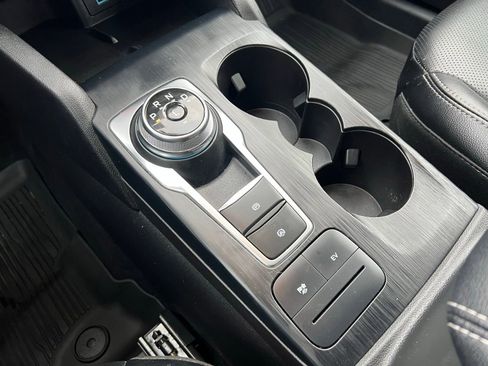 Used 2022 Ford Escape SEL w/ Technology Package image 14