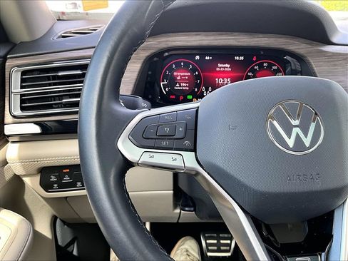 Used 2024 Volkswagen Atlas SEL Premium R-Line AWD/4WD image 14