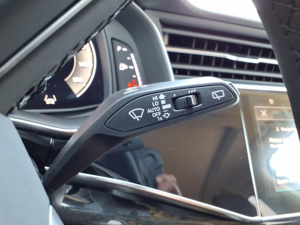 Used 2023 Audi Q7 3.0T Prestige AWD/4WD image 37