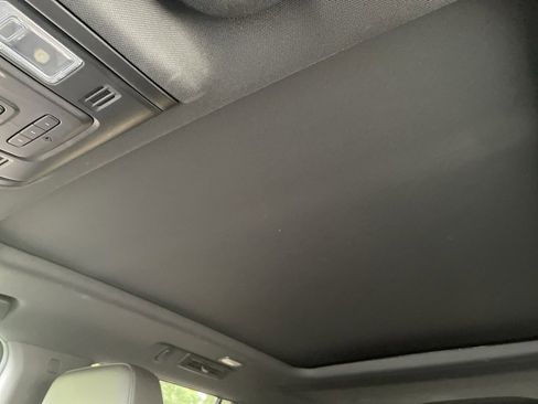 Used 2021 Chevrolet Tahoe Z71 w/ Z71 Signature Package image 27