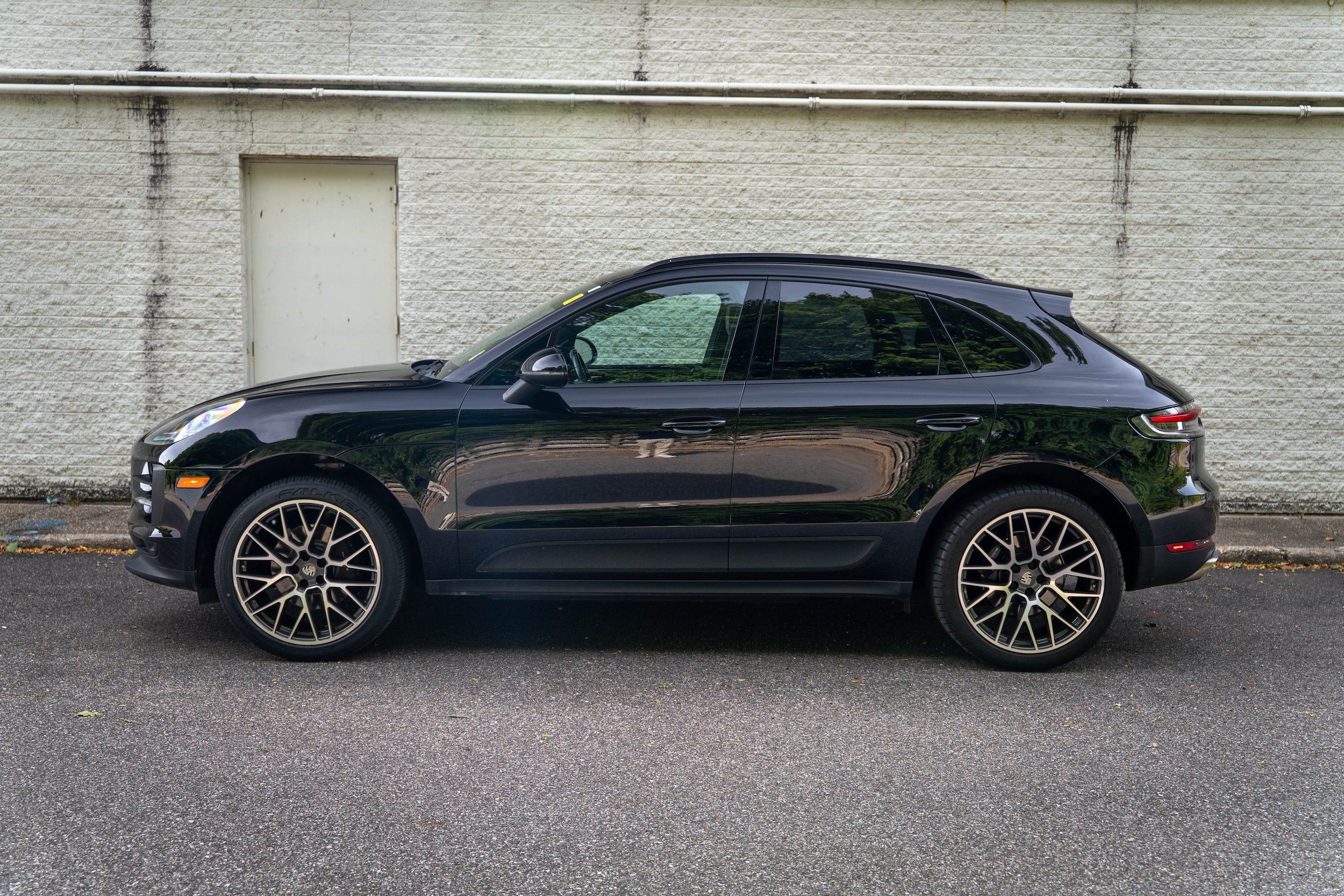 Used 2020 Porsche Macan AWD/4WD image 4