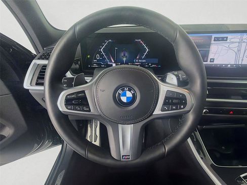 Used 2024 BMW X5 xDrive40i w/ M Sport Package image 9