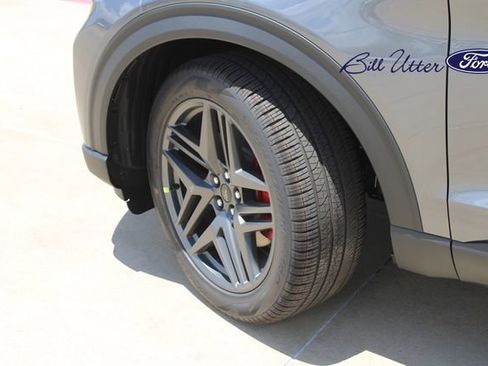New 2026 Ford Explorer ST-Line w/ ST-Line Street Pack RWD image 5