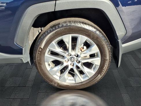 Used 2024 Toyota RAV4 XLE Premium image 11