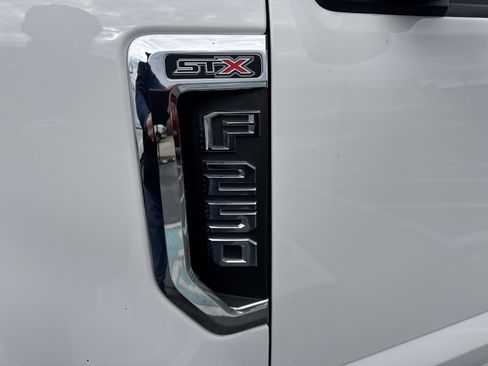 Used 2019 Ford F250 XL w/ STX Appearance Package image 17
