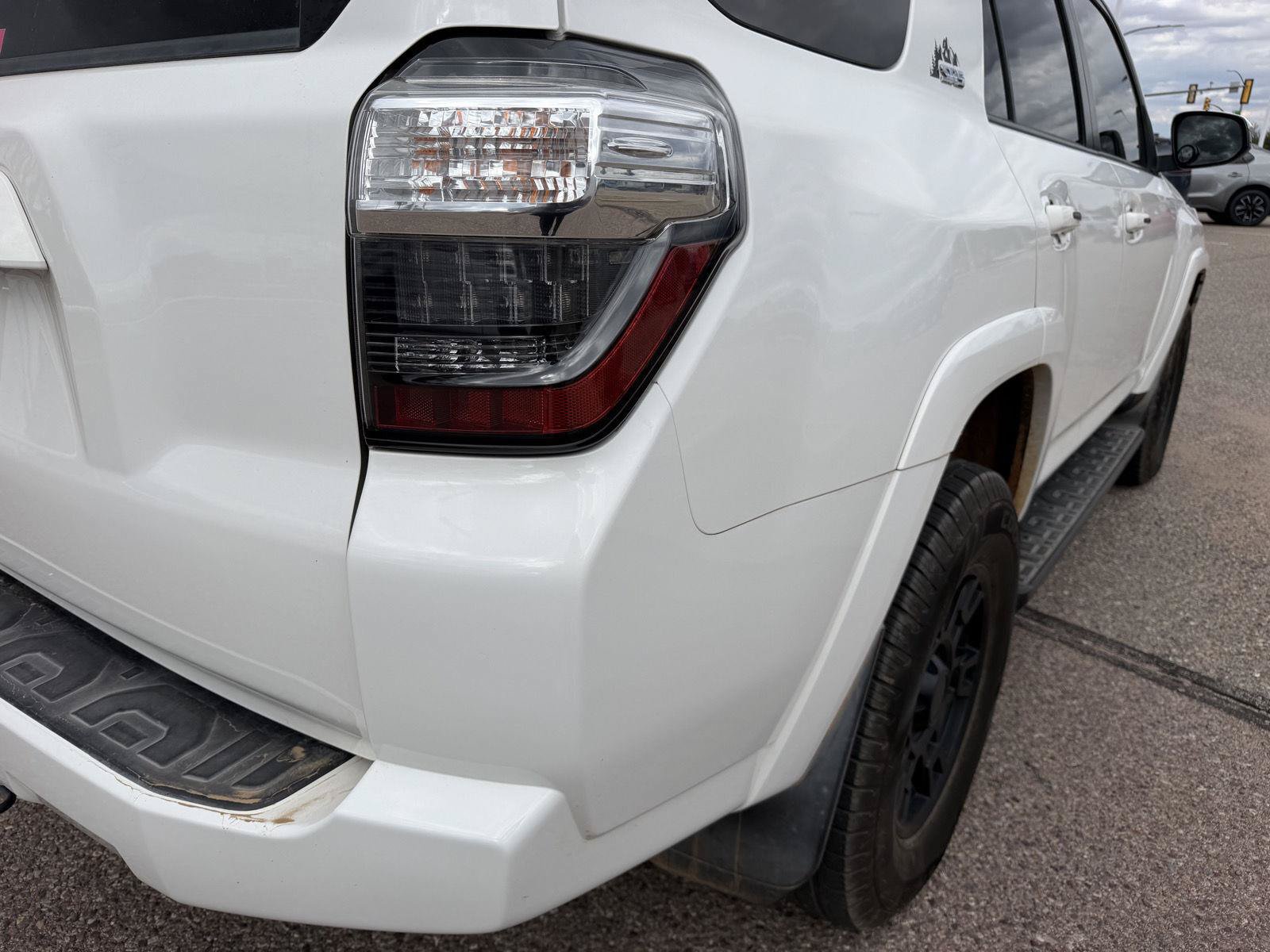 Used 2017 Toyota 4Runner SR5 AWD/4WD image 13