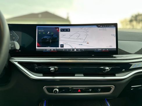 Certified 2025 BMW X7 M60i AWD/4WD image 32