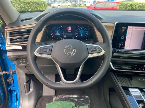 New 2026 Volkswagen Atlas SE image 14