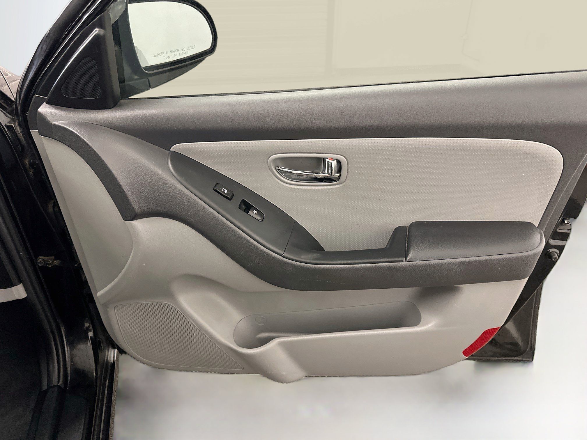 Used 2010 Hyundai Elantra SE FWD image 31