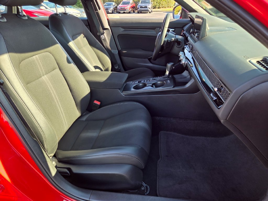 Used 2023 Honda Civic Sport image 15