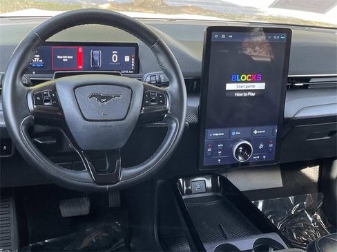 Certified 2024 Ford Mustang Mach-E Select image 7