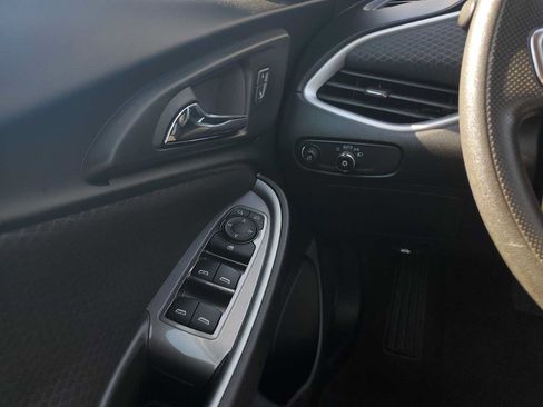 Used 2024 Chevrolet Malibu LT FWD image 19