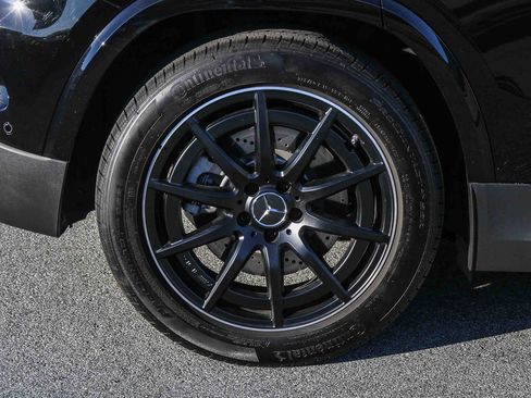 Certified 2025 Mercedes-Benz GLA 35 AMG 4MATIC image 11