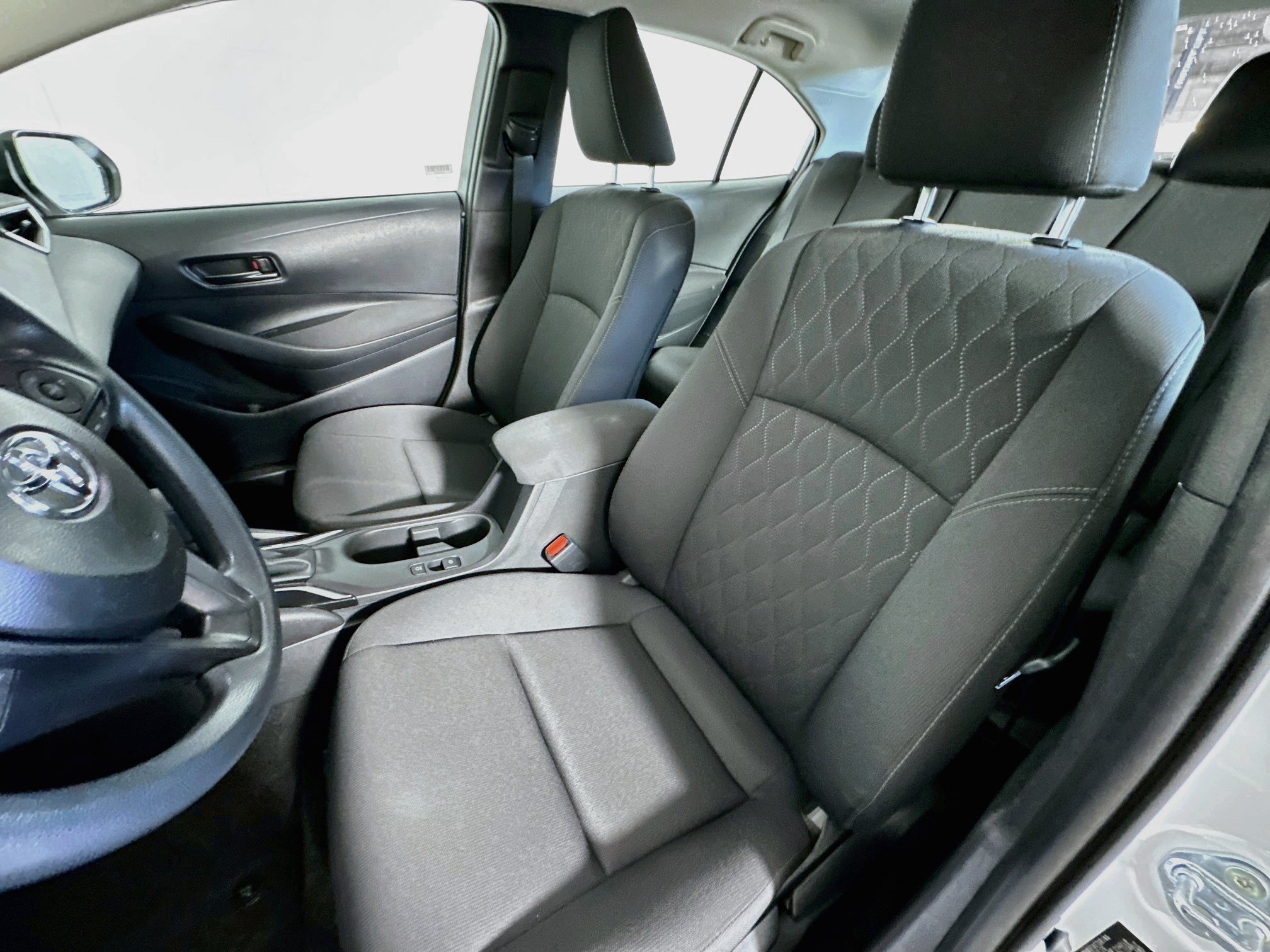 Used 2026 Toyota Corolla LE FWD image 13