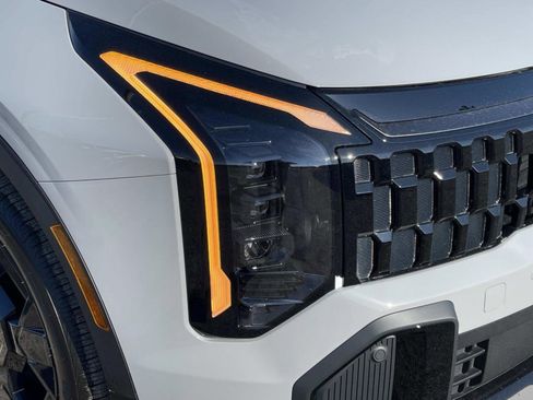 New 2026 Kia Sportage X-Line image 9