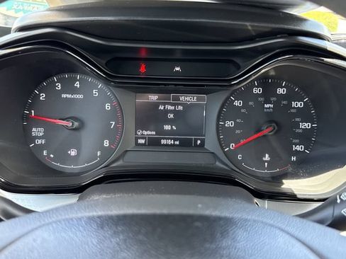 Used 2024 Chevrolet Trax LS w/ LS Convenience Package FWD image 12