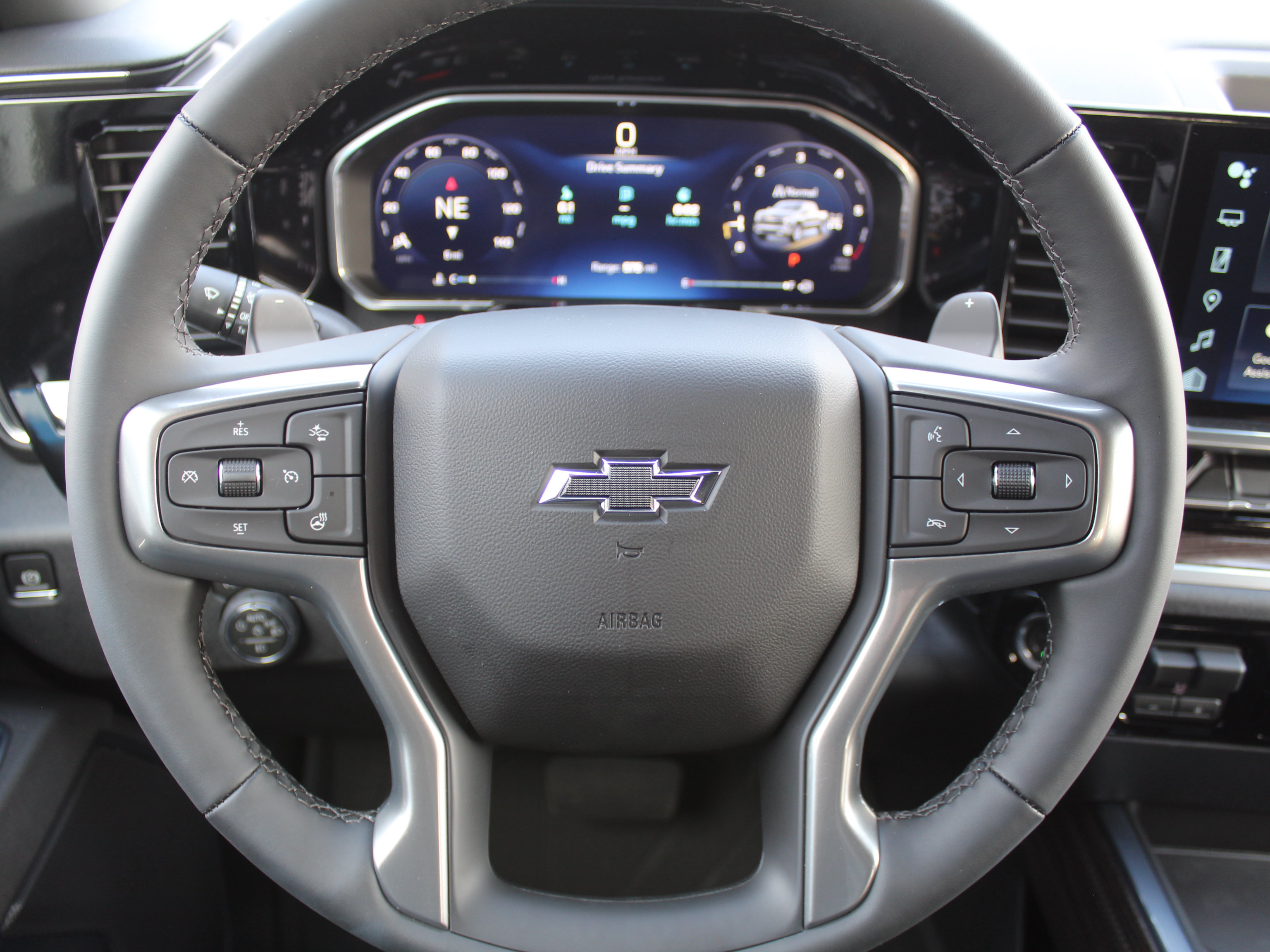 New 2026 Chevrolet Silverado 1500 RST w/ LPO, Dark Essentials Package AWD/4WD image 14