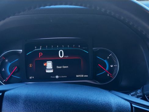 Used 2021 Honda Pilot Special Edition image 11