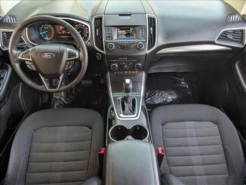 Used 2017 Ford Edge SEL image 18