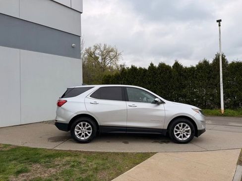 Used 2020 Chevrolet Equinox LT AWD/4WD image 2