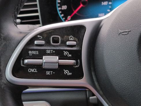 Used 2021 Mercedes-Benz GLS 450 4MATIC image 26