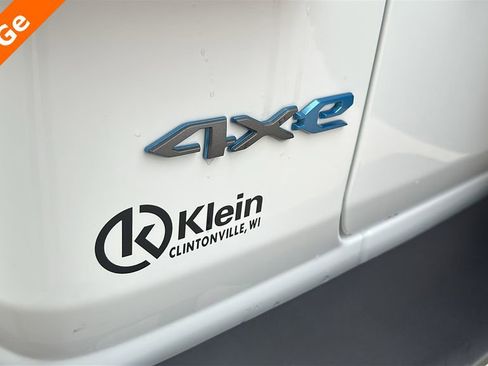 Used 2025 Jeep Wrangler Unlimited Rubicon 4xe w/ Convenience Group image 11