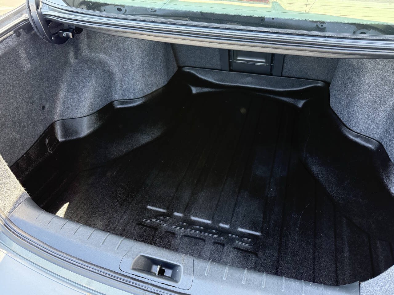 Used 2012 Honda Accord LX image 14