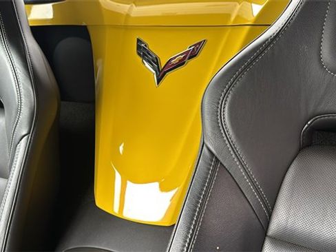Used 2019 Chevrolet Corvette Stingray Convertible w/ 3LT Preferred Equipment Group image 23