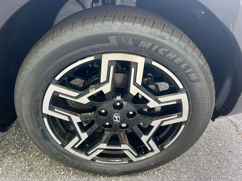 New 2025 Hyundai Santa Cruz Limited image 12