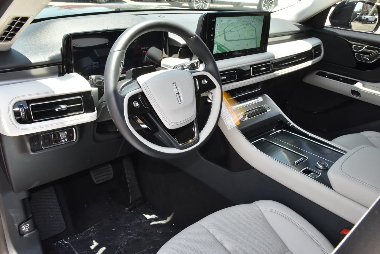 New 2026 Lincoln Aviator 2WD image 33