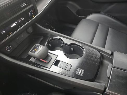 Certified 2023 Nissan Rogue SV w/ SV Premium B Package FWD image 24