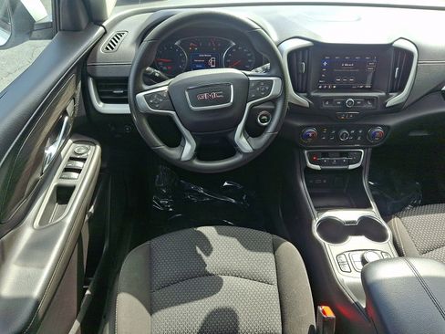 Used 2024 GMC Terrain SLE w/ Driver Convenience Package AWD/4WD image 11