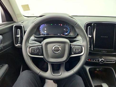 Certified 2024 Volvo XC40 B5 Core image 20