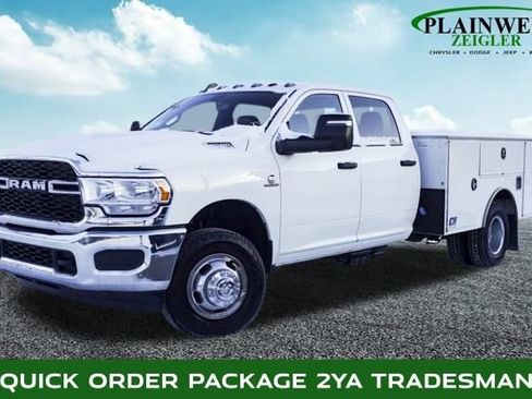 Used 2024 RAM 3500 Tradesman w/ Chrome Appearance Group image 1
