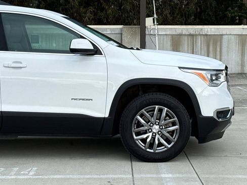Used 2017 GMC Acadia SLT image 34