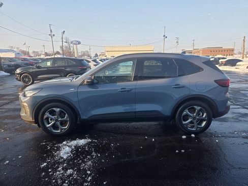 Certified 2025 Ford Escape ST-Line w/ Equipment Group 301A image 6