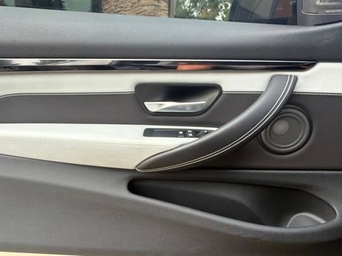 Used 2017 BMW M4 Coupe RWD image 28