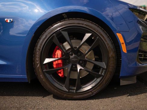 Used 2023 Chevrolet Camaro SS RWD image 23