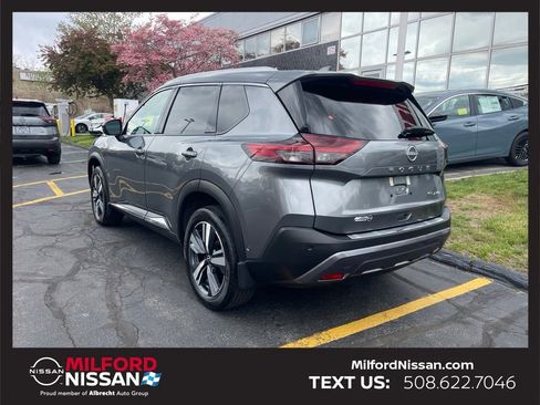 Certified 2023 Nissan Rogue SL w/ SL Premium Package AWD/4WD image 3