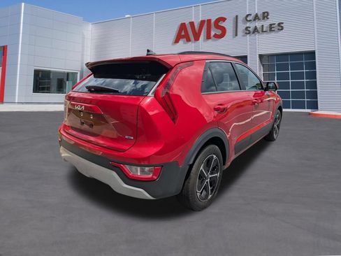 Used 2025 Kia Niro LX FWD image 6