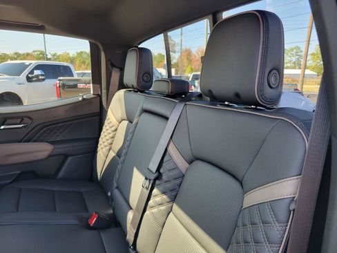 New 2026 GMC Canyon Denali image 27