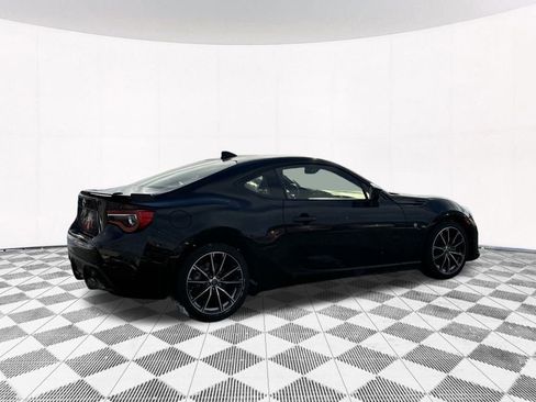 Used 2020 Toyota 86 image 10