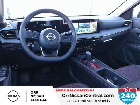 Certified 2025 Nissan Kicks SR w/ Illumination Package image 11