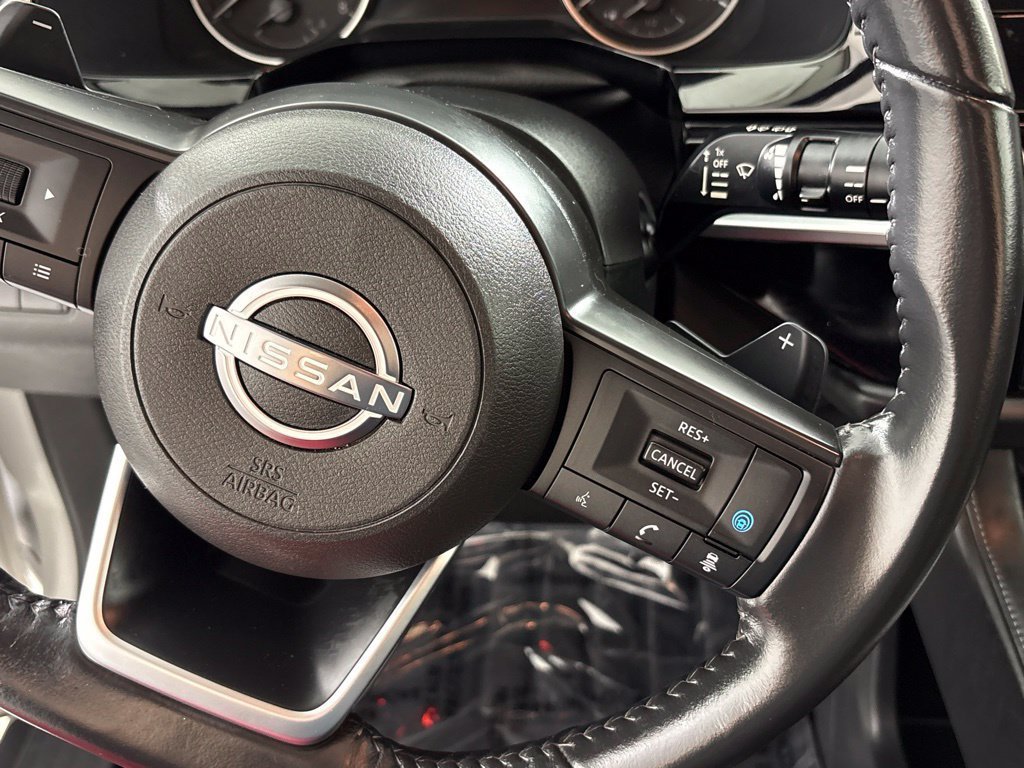 Used 2024 Nissan Pathfinder SV FWD image 32