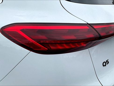 New 2025 Audi Q5 Premium Plus image 9