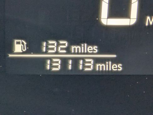 Used 2025 Nissan Kicks SV w/ SV Premium Package image 25