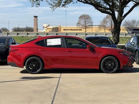 New 2026 Toyota Camry SE image 3